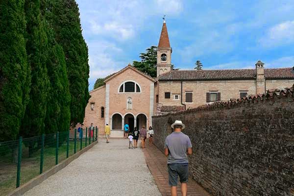 Tour a San Francesco del Deserto - Tour in motonave a San Francesco del Deserto - Tour in barca a San Francesco del Deserto - escursione isola di San Francesco del Deserto